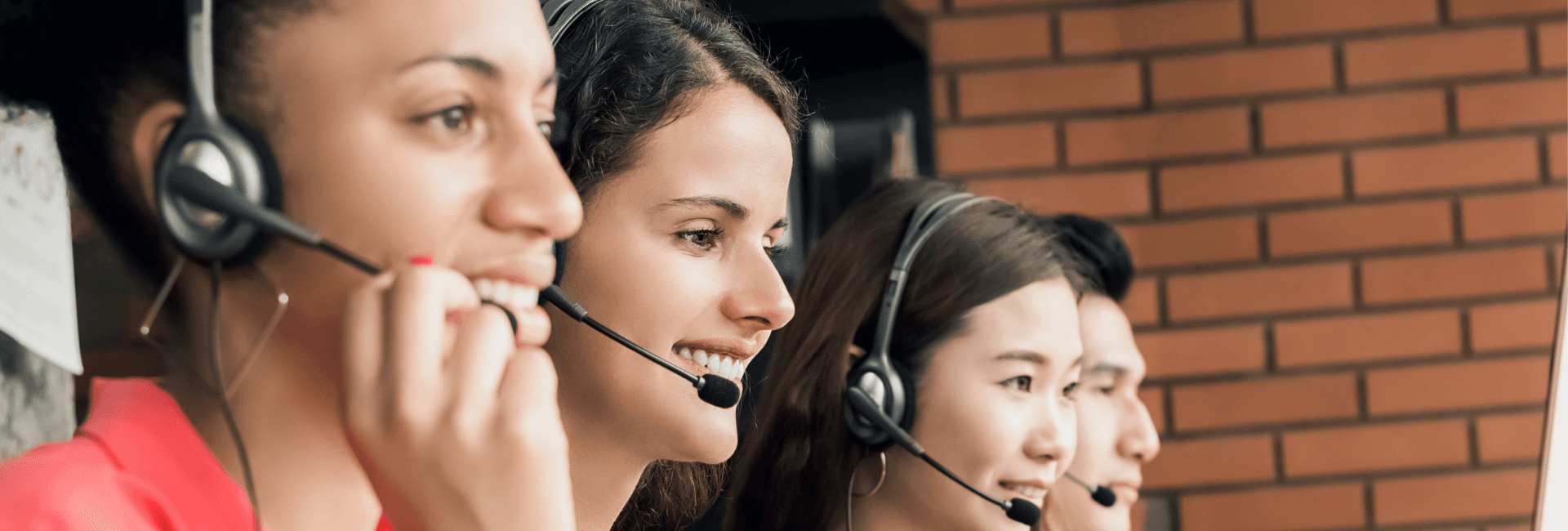 4 Reasons Why Should You Outsource Your Customer Service
