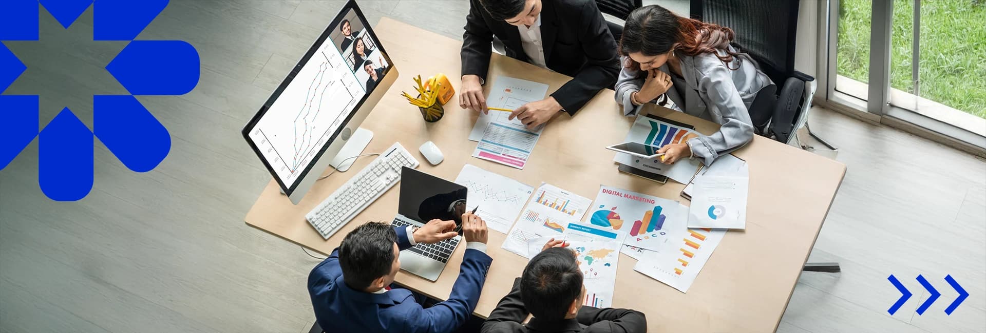 How does outsourcing digital marketing services differ from self-management in the USA?
